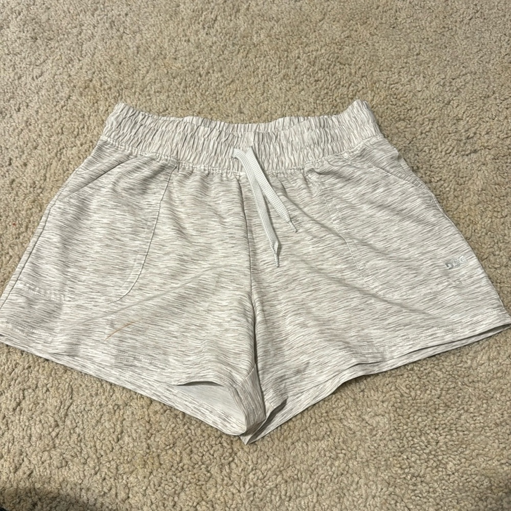 Dick’s sporting goods athletic shorts.